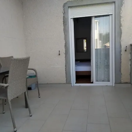 Nespula 3 * Kaštela