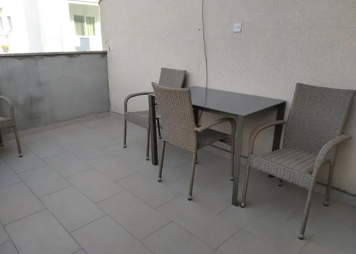 Appartement Nespula 3 *