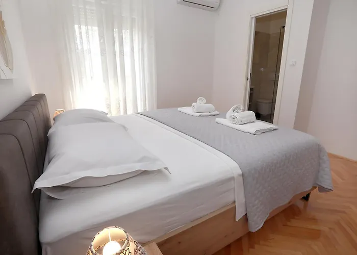 Nespula 3 * Kaštela