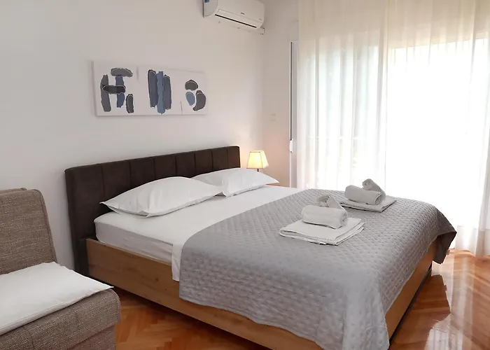 Appartement Nespula 3 *